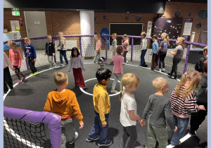 Dzieci grają w grę