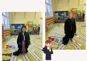 Dzieci pozują w prawdziwej todze