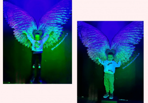 Dzieci pozują ze skrzydłami